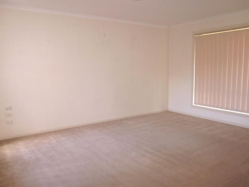 WALKING DISTANCE TO EVERYTHING!   *Insp Sat 23rd Aug @ 10:10am*