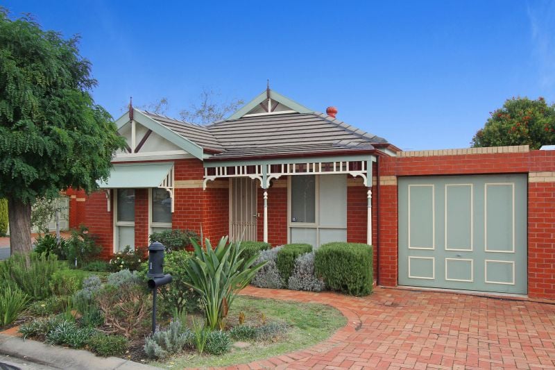 1 Cedarwood Court, Mill Park