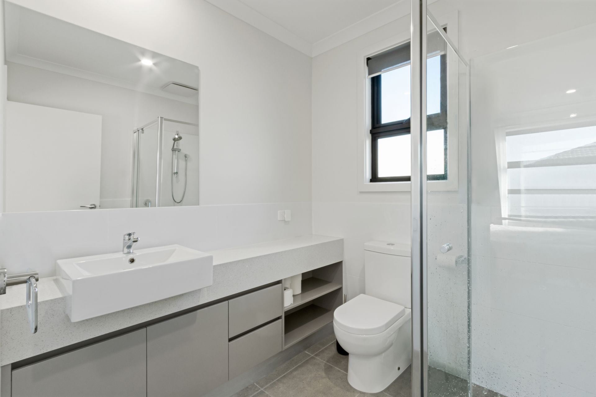 MODERN FAMILY HOME IN THE HEART OF EPPING