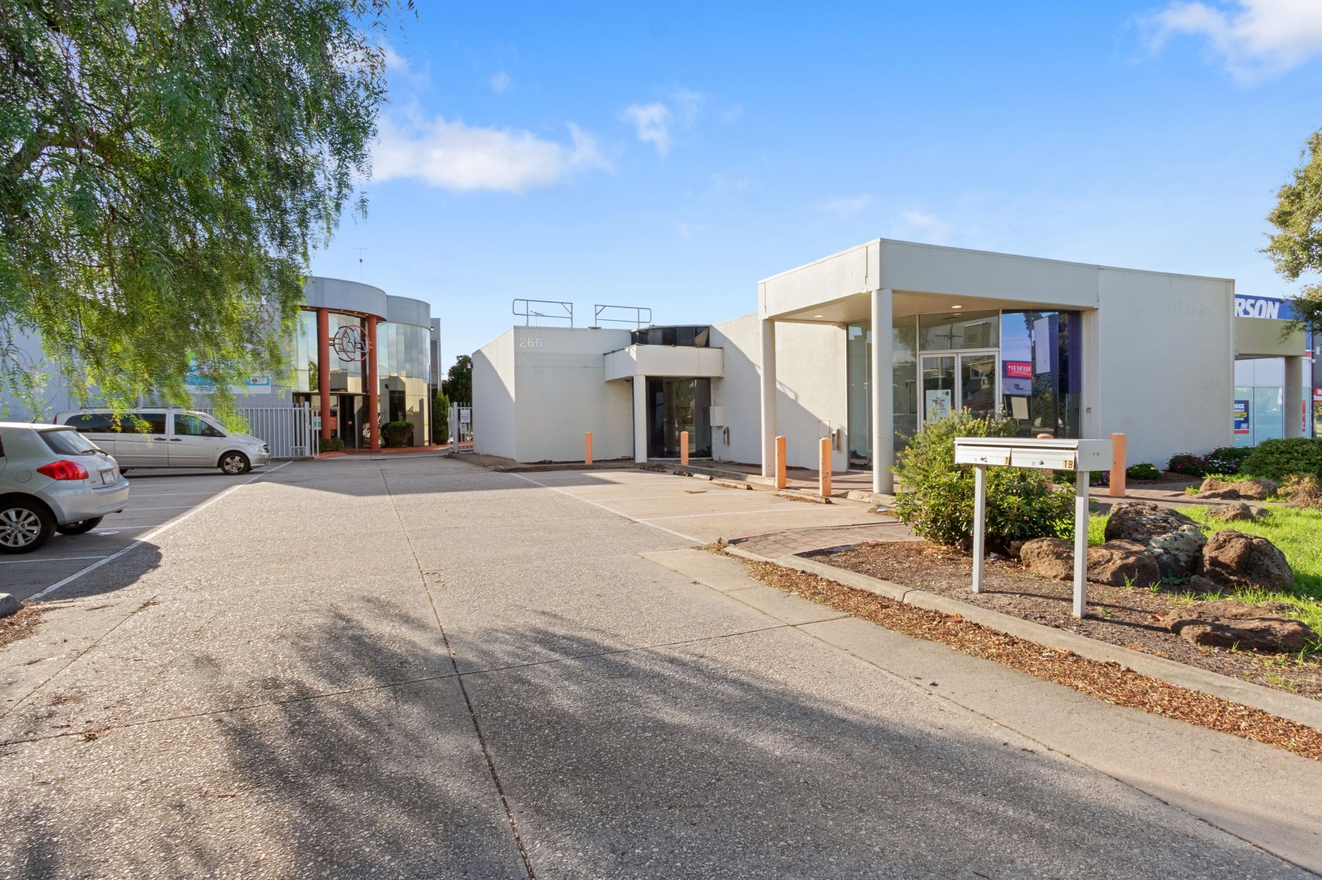 AFFORDABLE SECURE OFFICE SPACE