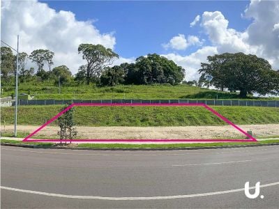 Tullimbar, 46 Araluen Terrace