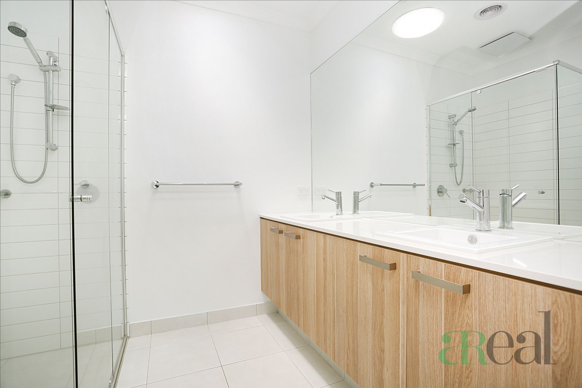 19 Roosevelt Way, Point Cook VIC