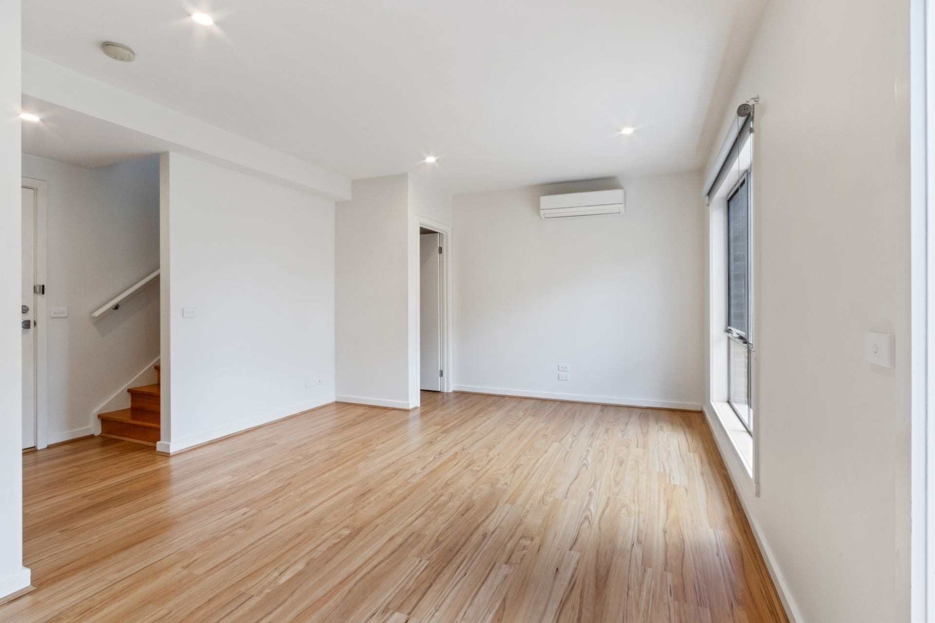 Charming 1-Bedroom Townhouse for Rent in Reservoir!