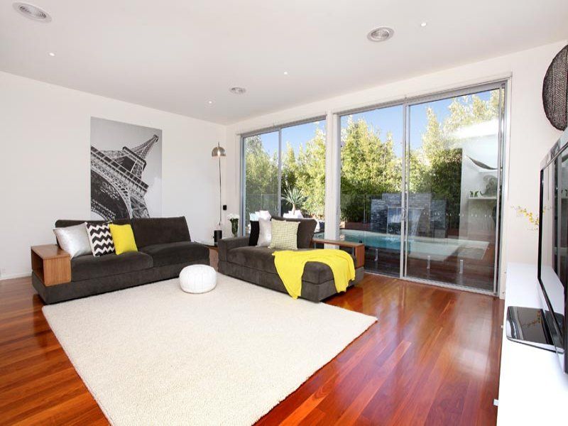 25 Caesia Way, Caroline Springs - Thumbnail 7