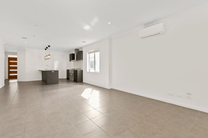104 Mernda Village Drive, Mernda