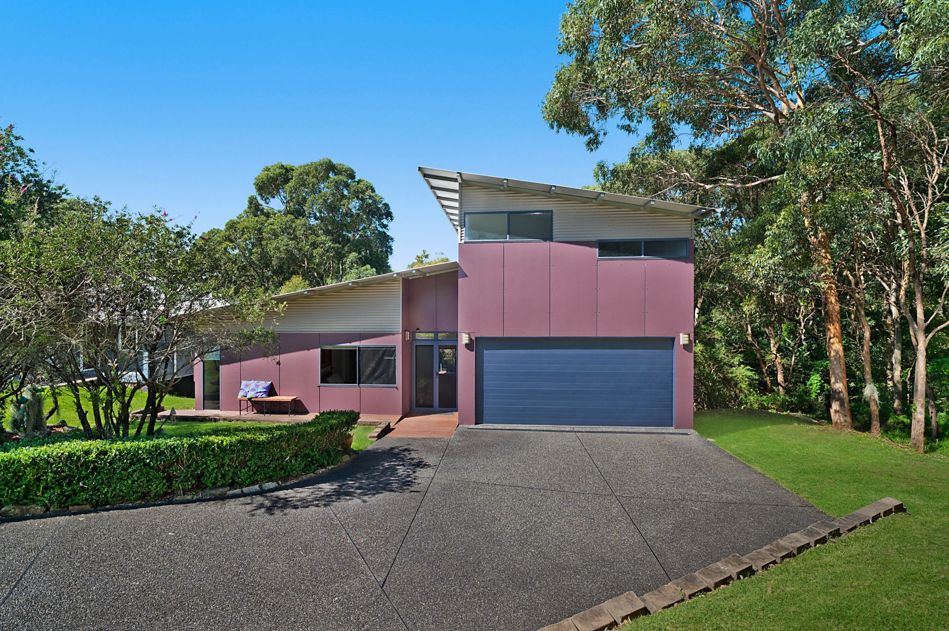 Your Very Own Bushland Paradise, just 15 Minutes to the City, Just - Thumbnail 4