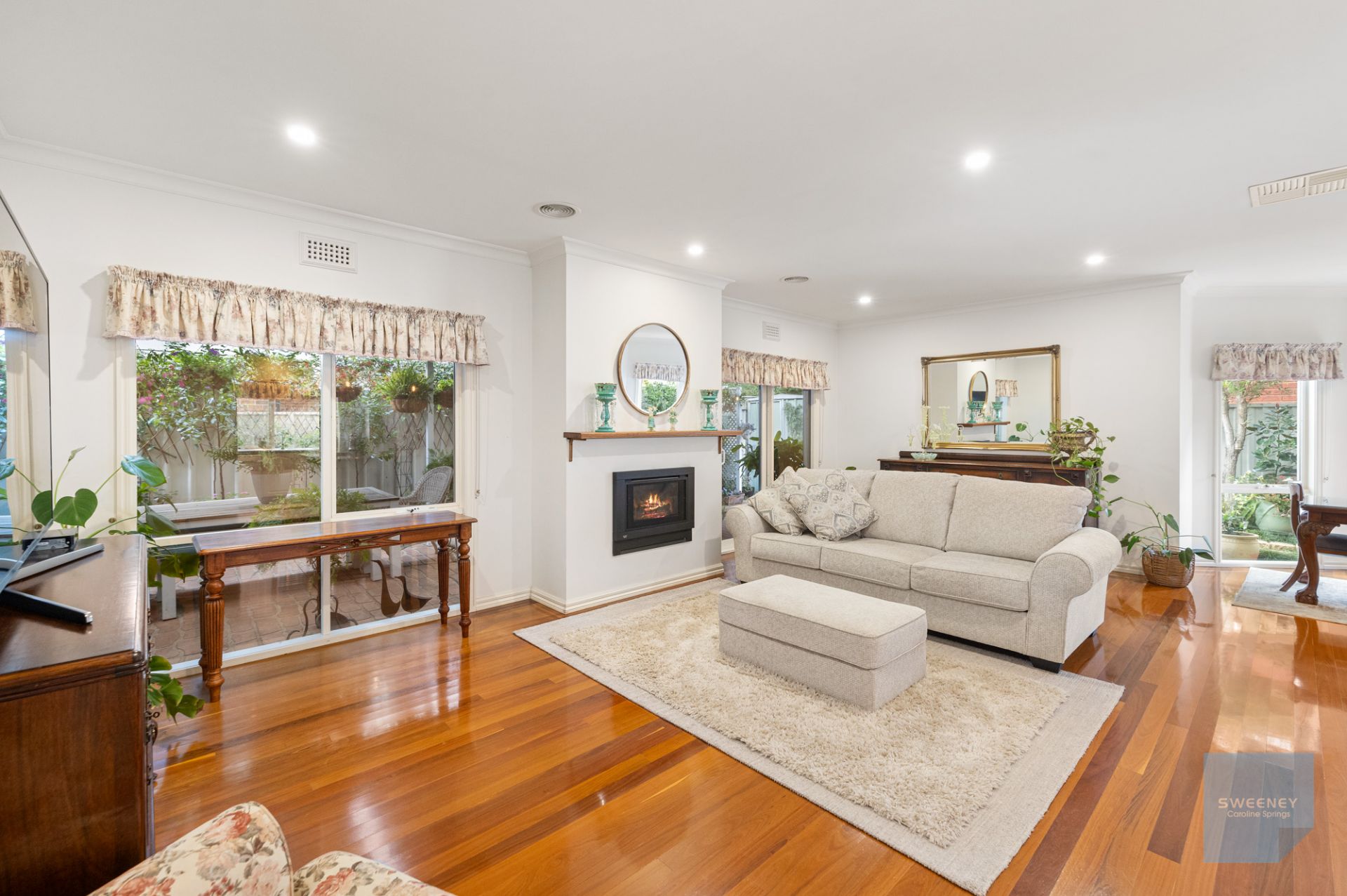 27 Edgbaston Parade, Caroline Springs - Thumbnail 8