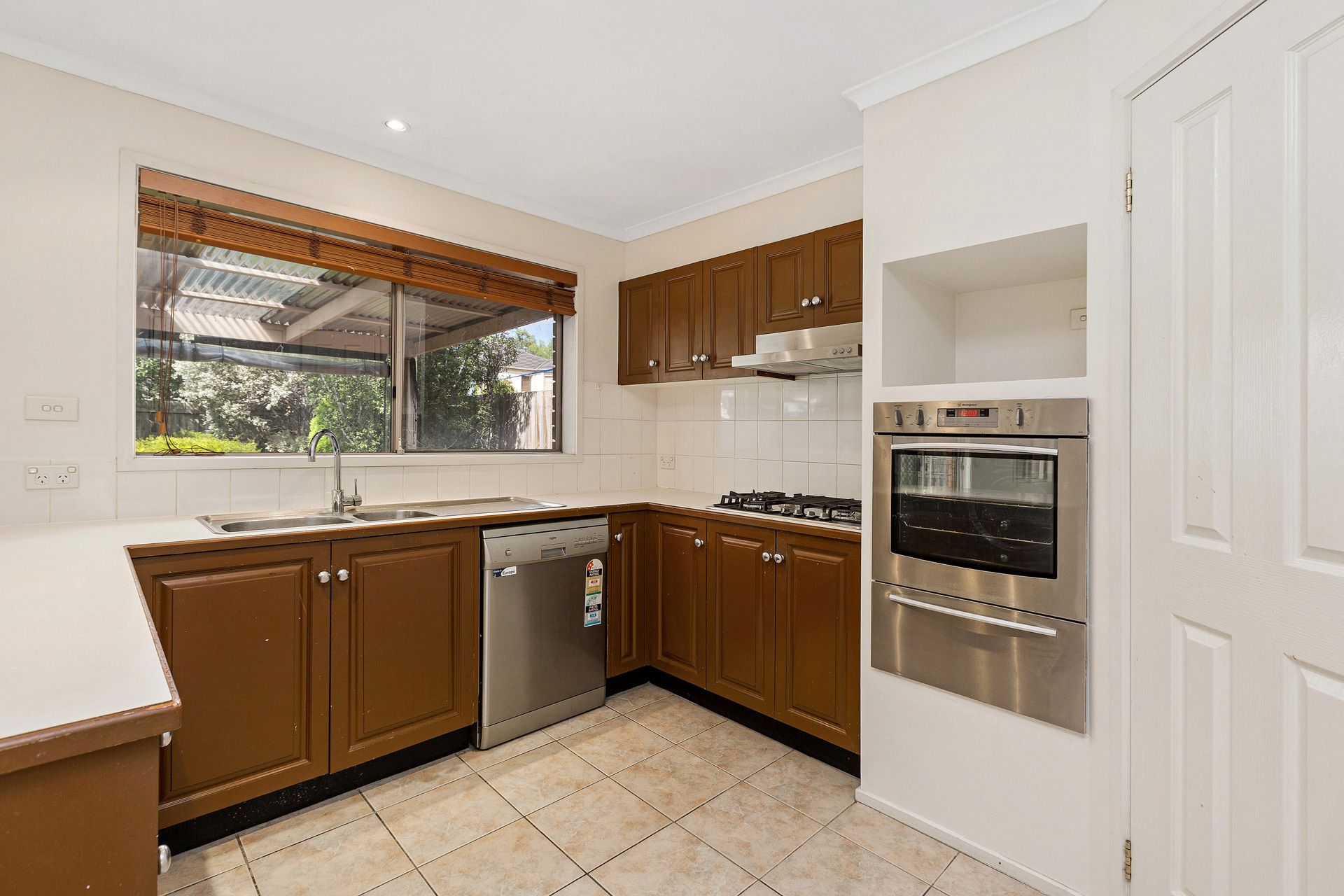 35 William McPherson Crescent, Seabrook - Thumbnail 5