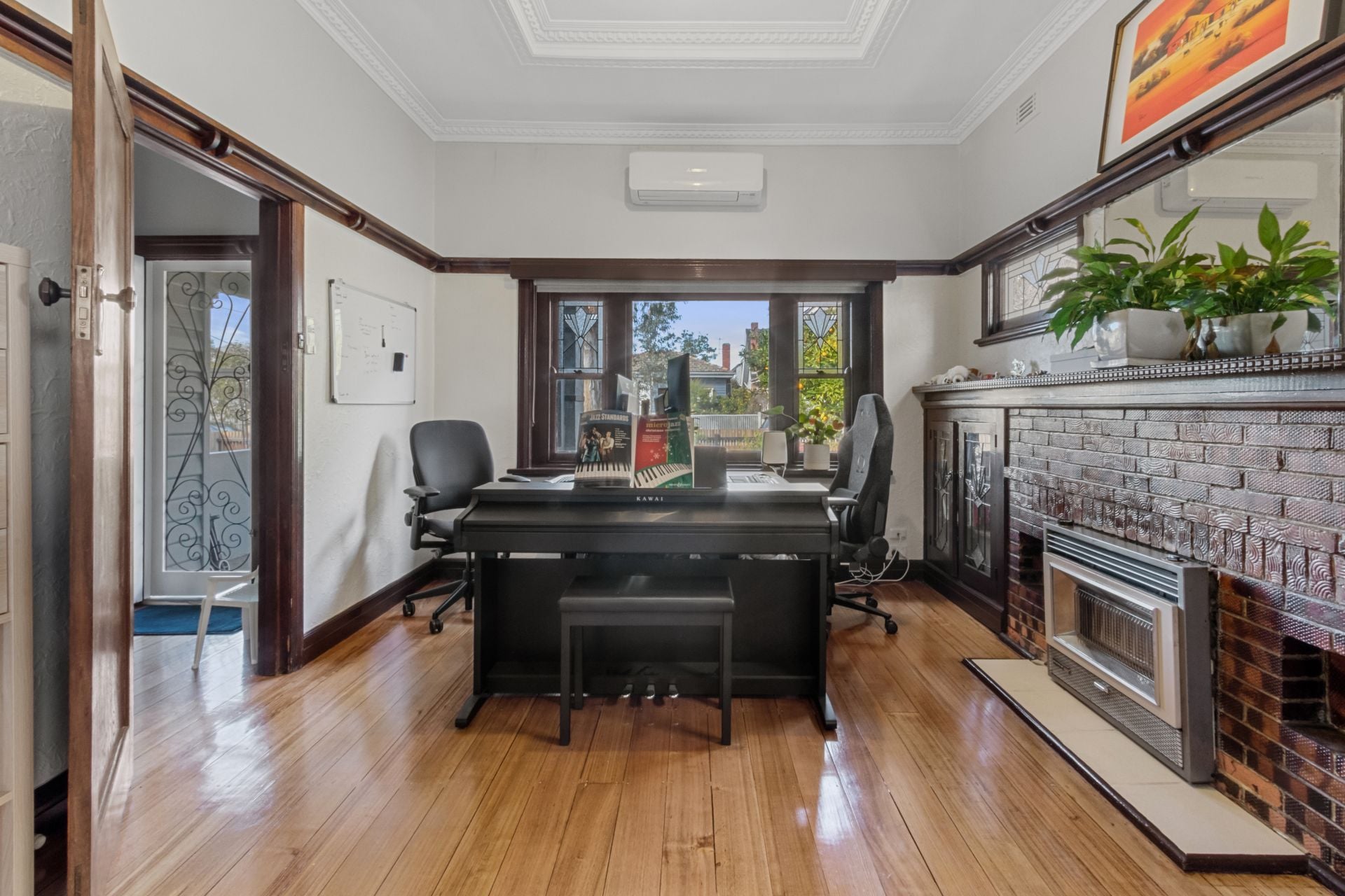 Stunning Renovated Home - FULLY FURNISHED.