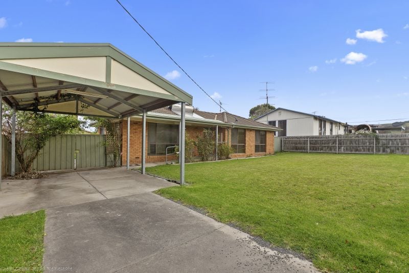 21 Pengilley Avenue Apollo Bay VIC, Apollo Bay - Thumbnail 2