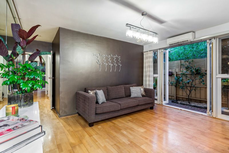 1/51 Napier Street, Footscray - Thumbnail 4