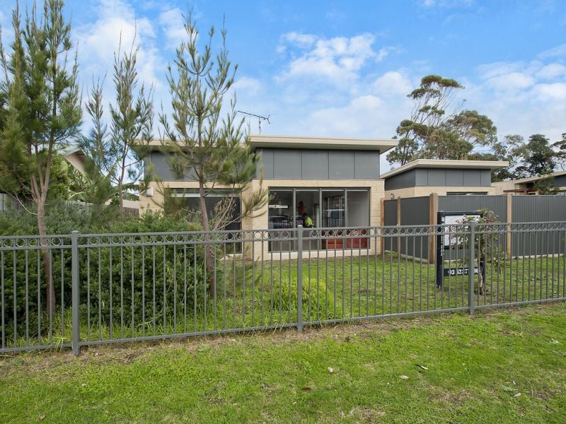 1/5 Pengilley Avenue, Apollo Bay - Thumbnail 2