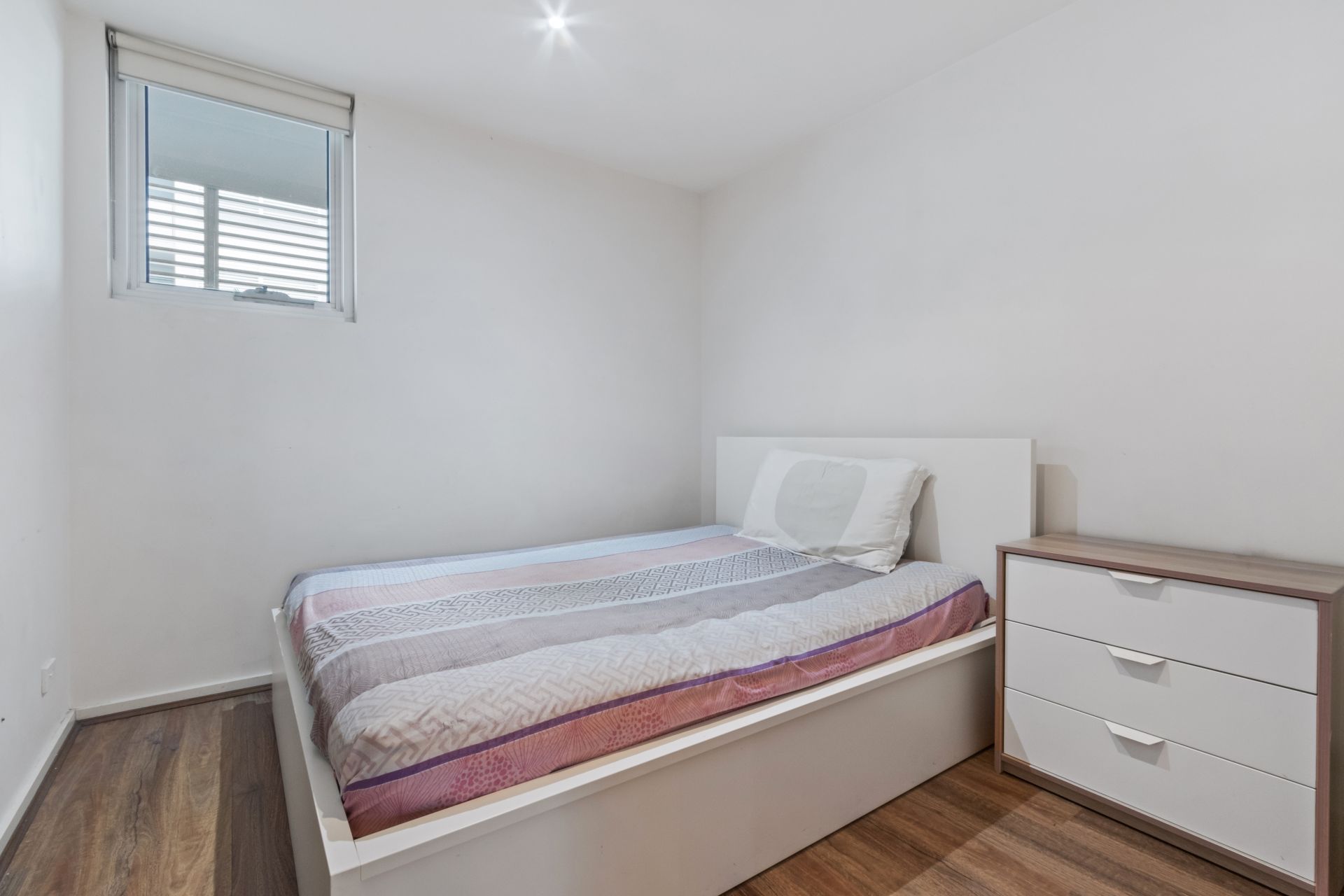 EXTRA SPACIOUS TWO BEDROOM