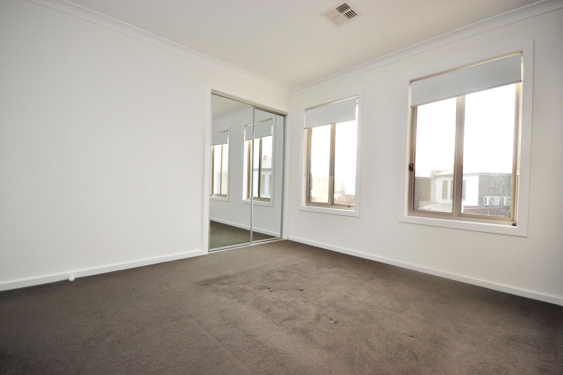 THREE BEDROOM CONTEMPORARY LIVING