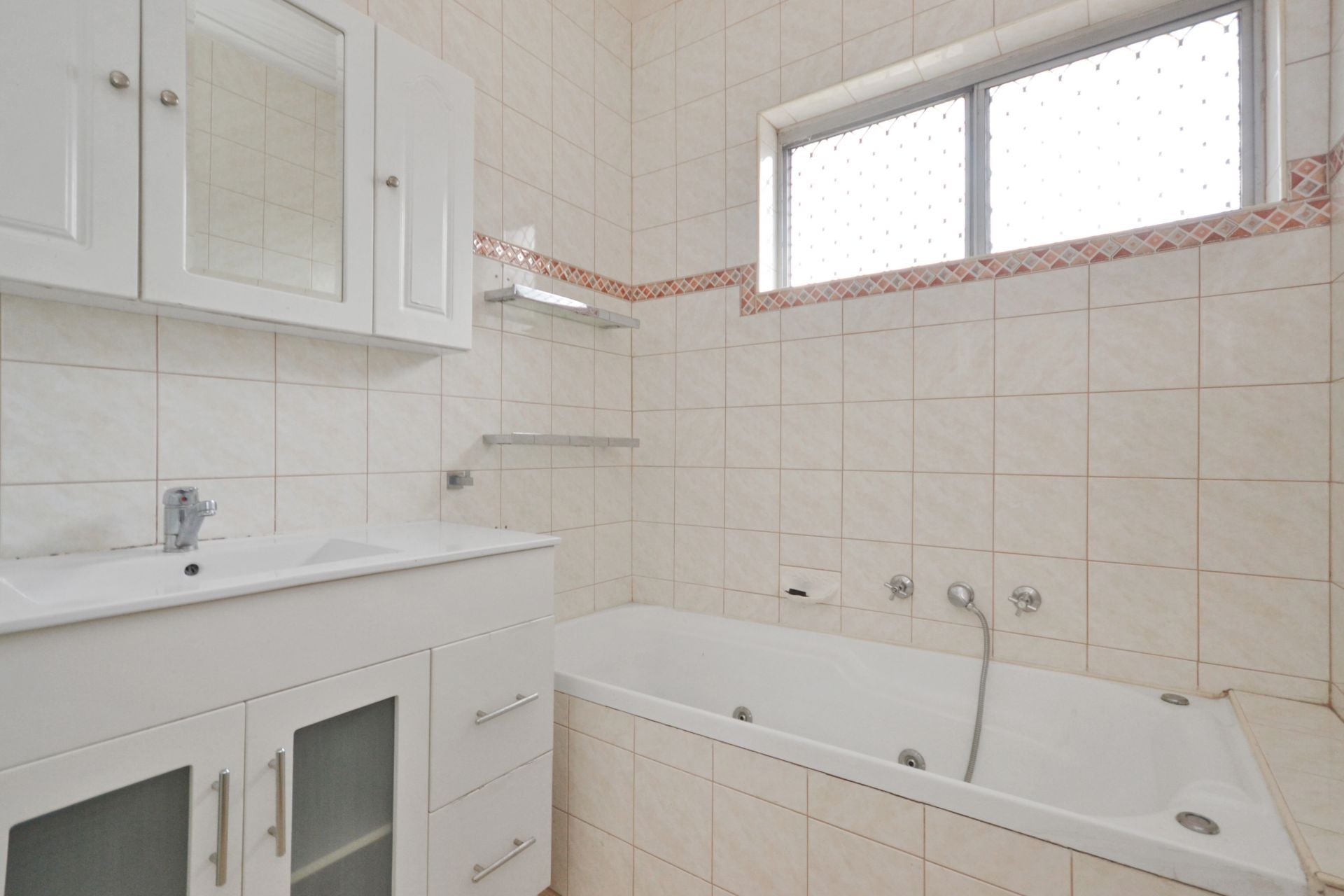 CHARMING THREE BEDROOM HOME!