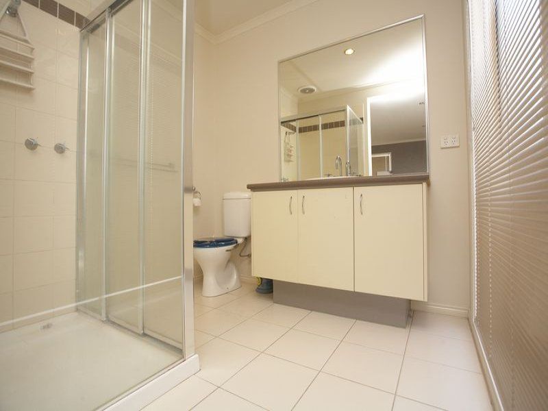 70 Foxwood Drive, Point Cook - Thumbnail 6