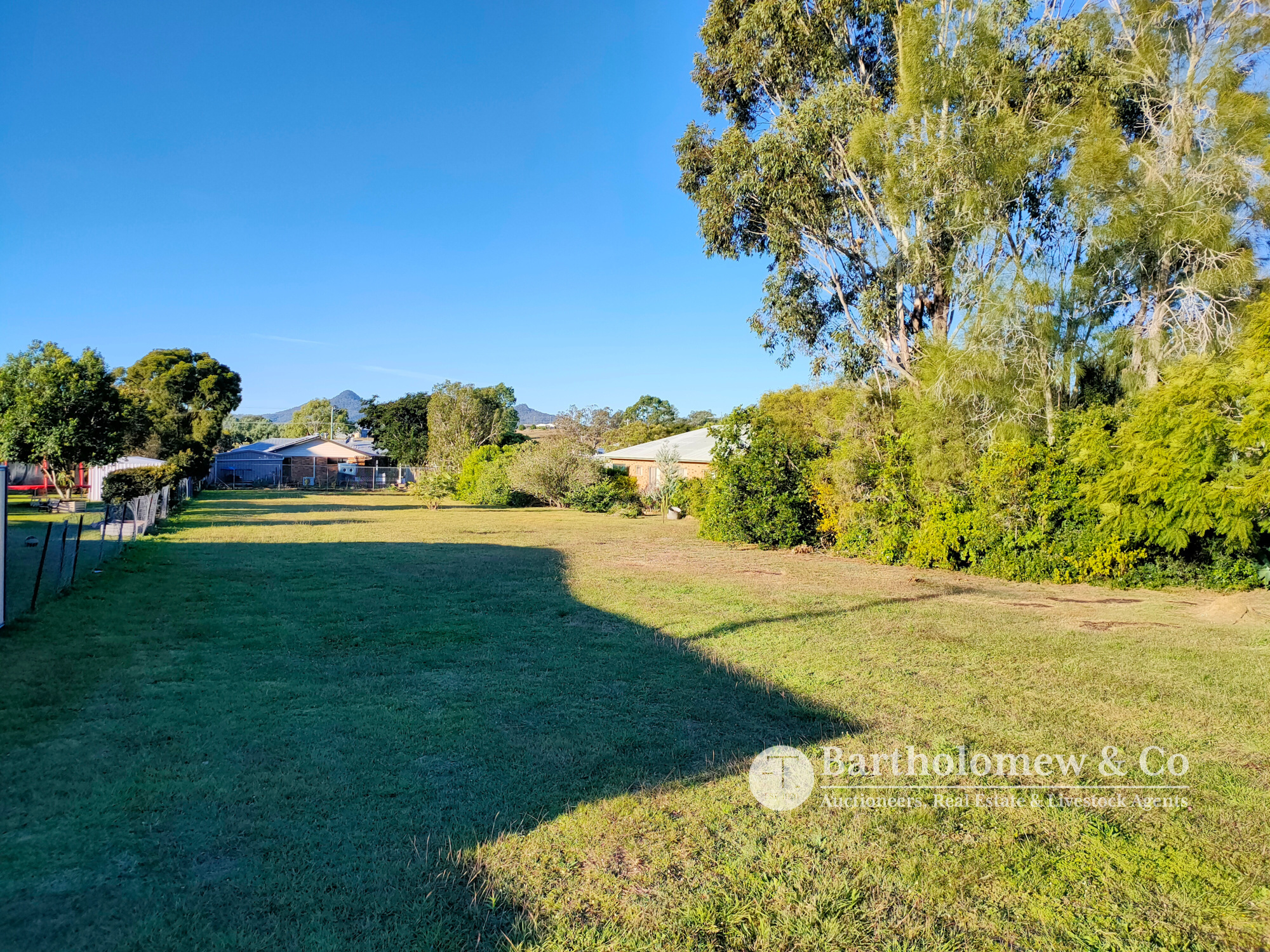 Real Estate For Sale Peak Crossing , QLD