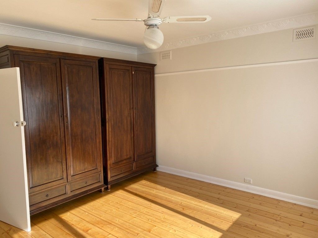 LOW MAINTENANCE 2 BEDROOM HOME!