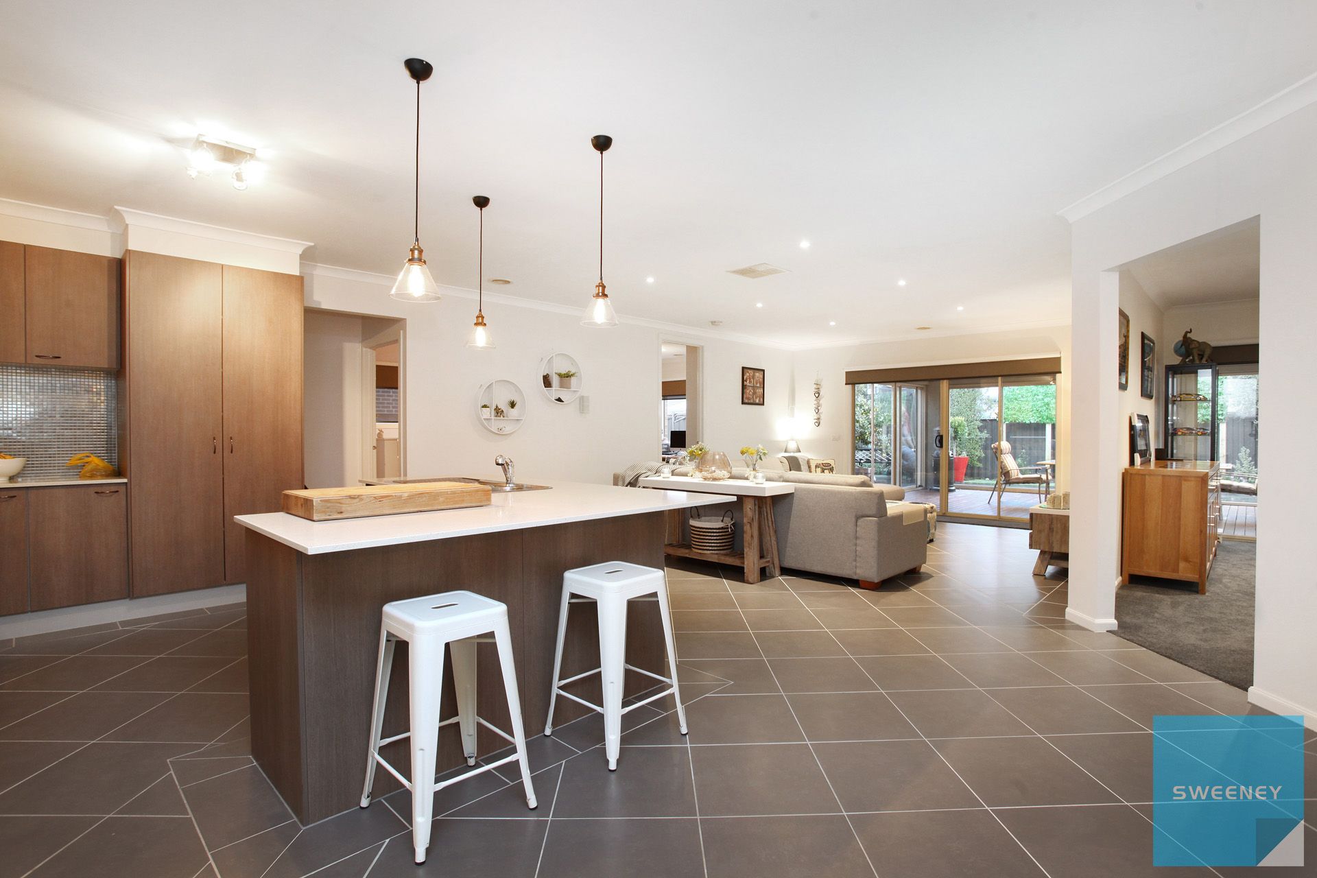 7 Belmore Court, Hillside - Thumbnail 8