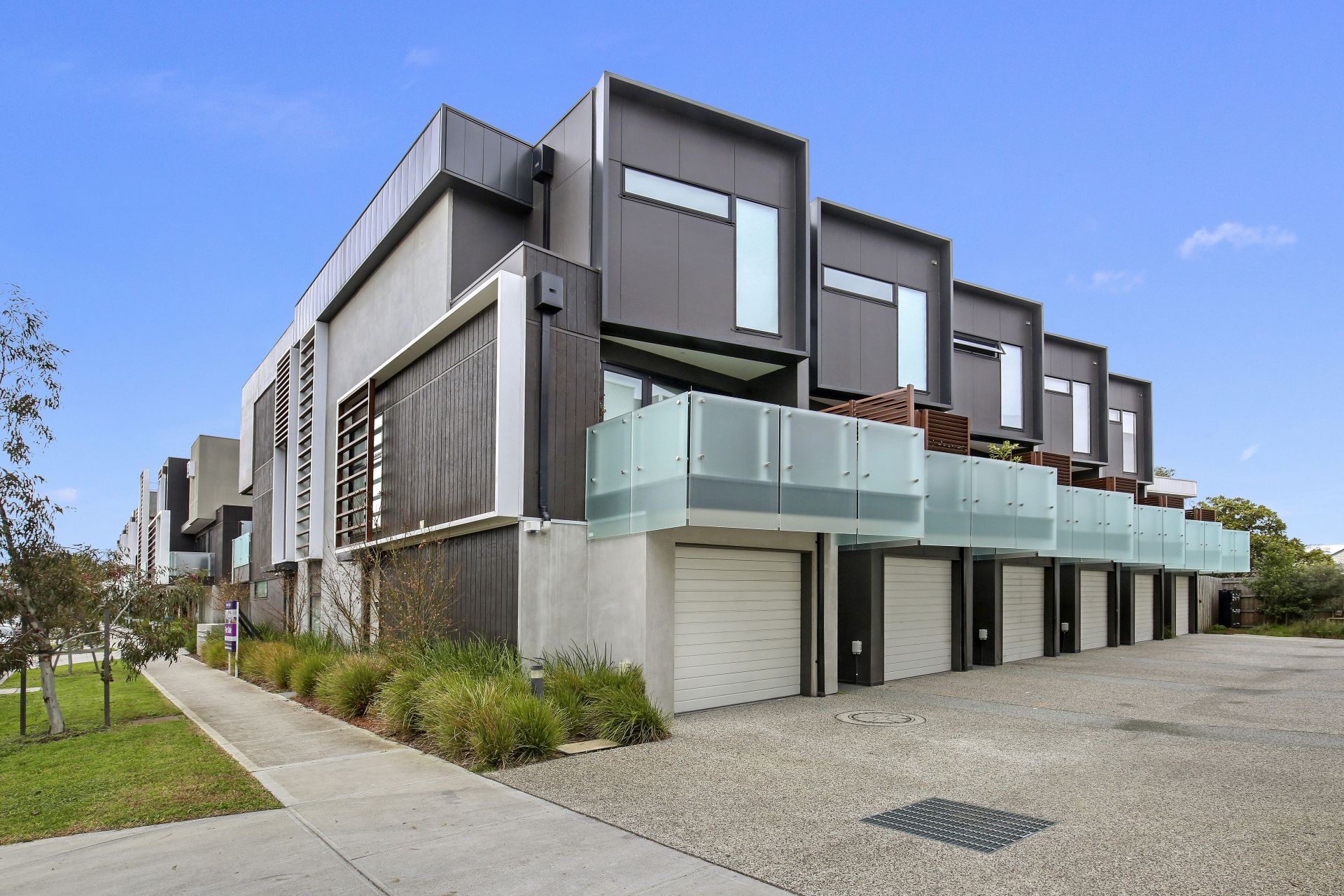 WHEN LUXURY, LIFESTYLE AND LOCATION CONVERGE