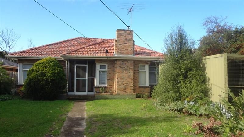 Centrally Located Seaside Family Home