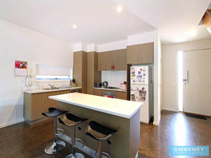 48 Broadhurst Way, Caroline Springs - Thumbnail 5