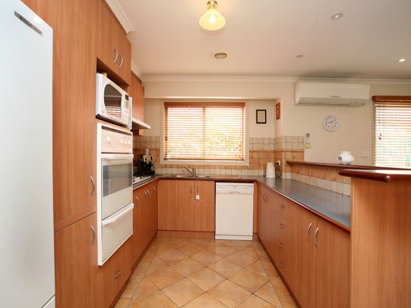 33 South Avenue, Altona Meadows - Thumbnail 3