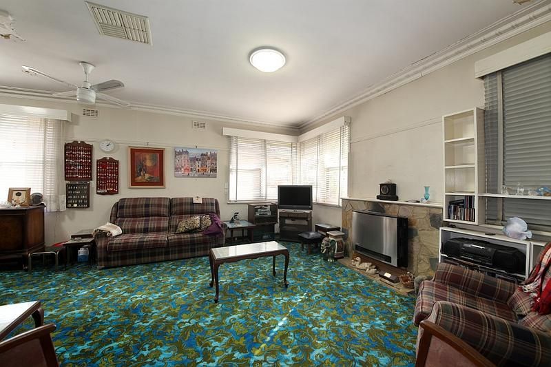 32 Wallace Avenue, Murrumbeena - Thumbnail 3