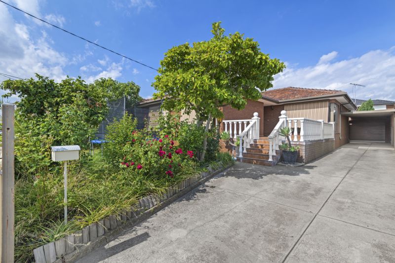 4 Woodleigh Street, Thomastown