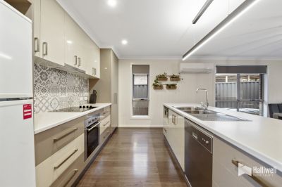 3
 
 
 
  
 
 
 2
 
 
 
  
 
 
 1
 
 
 
 
 
 
 
 27 Spring Grove, Latrobe TAS 7307, Latrobe - Thumbnail 7