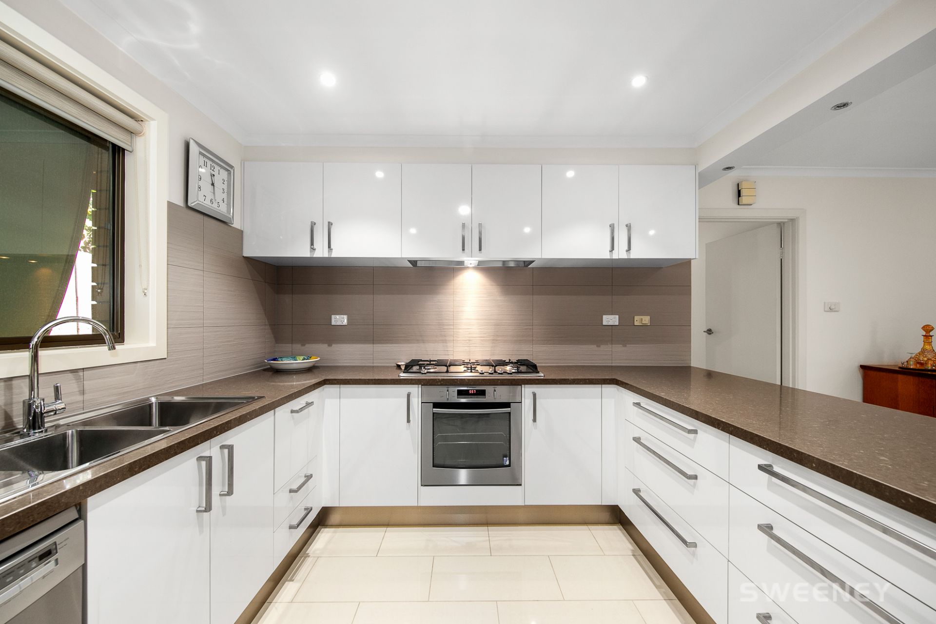 8 Mayfield Grove, Altona Meadows - Thumbnail 5
