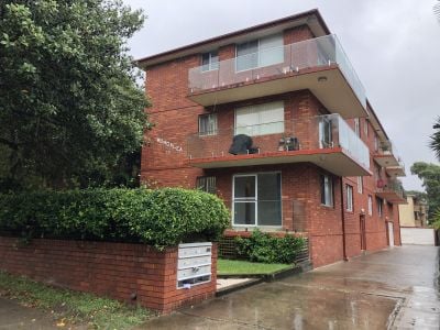 REFURBISHED 2 BEDDER