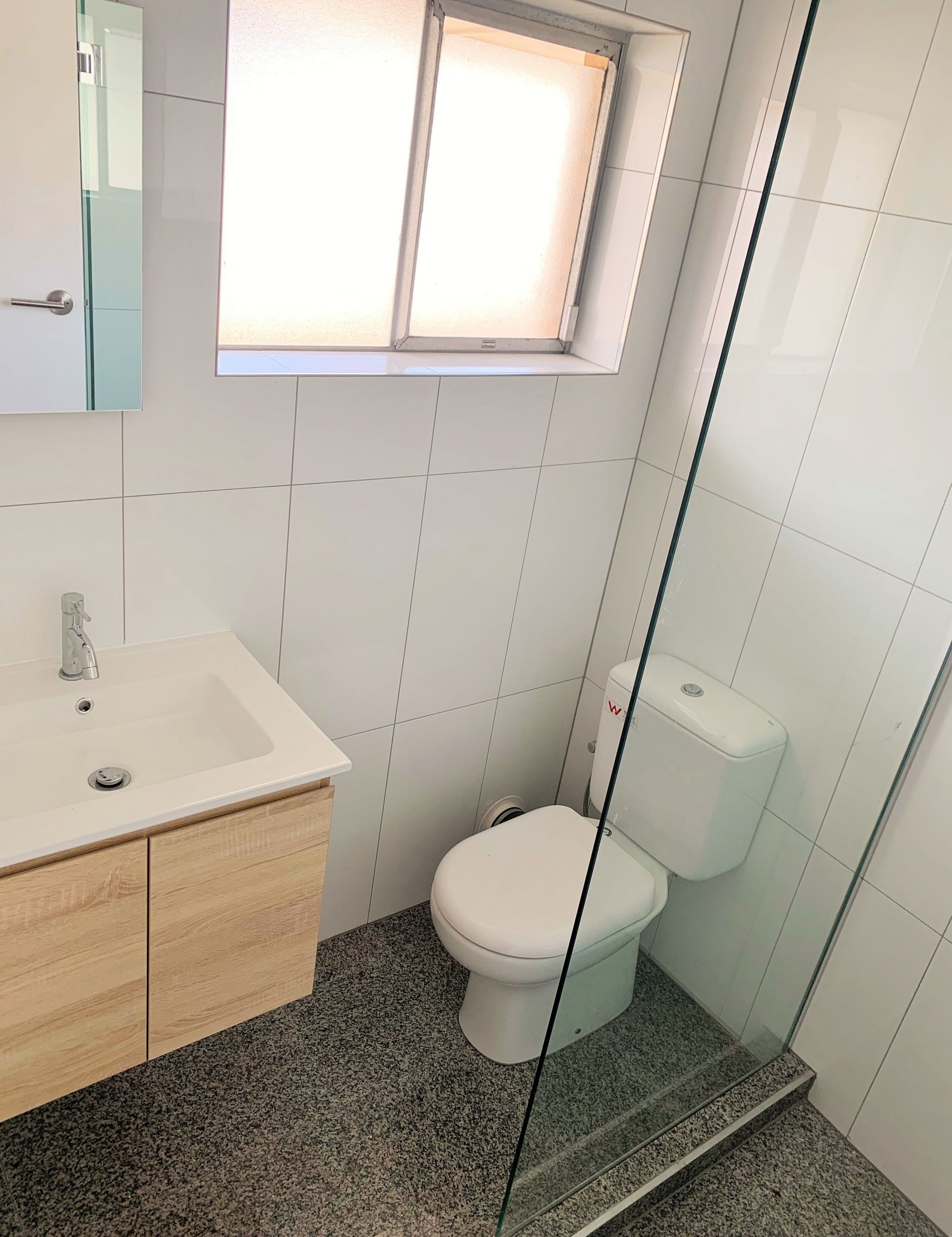 Renovated and refreshed and just steps away from Croxton Station