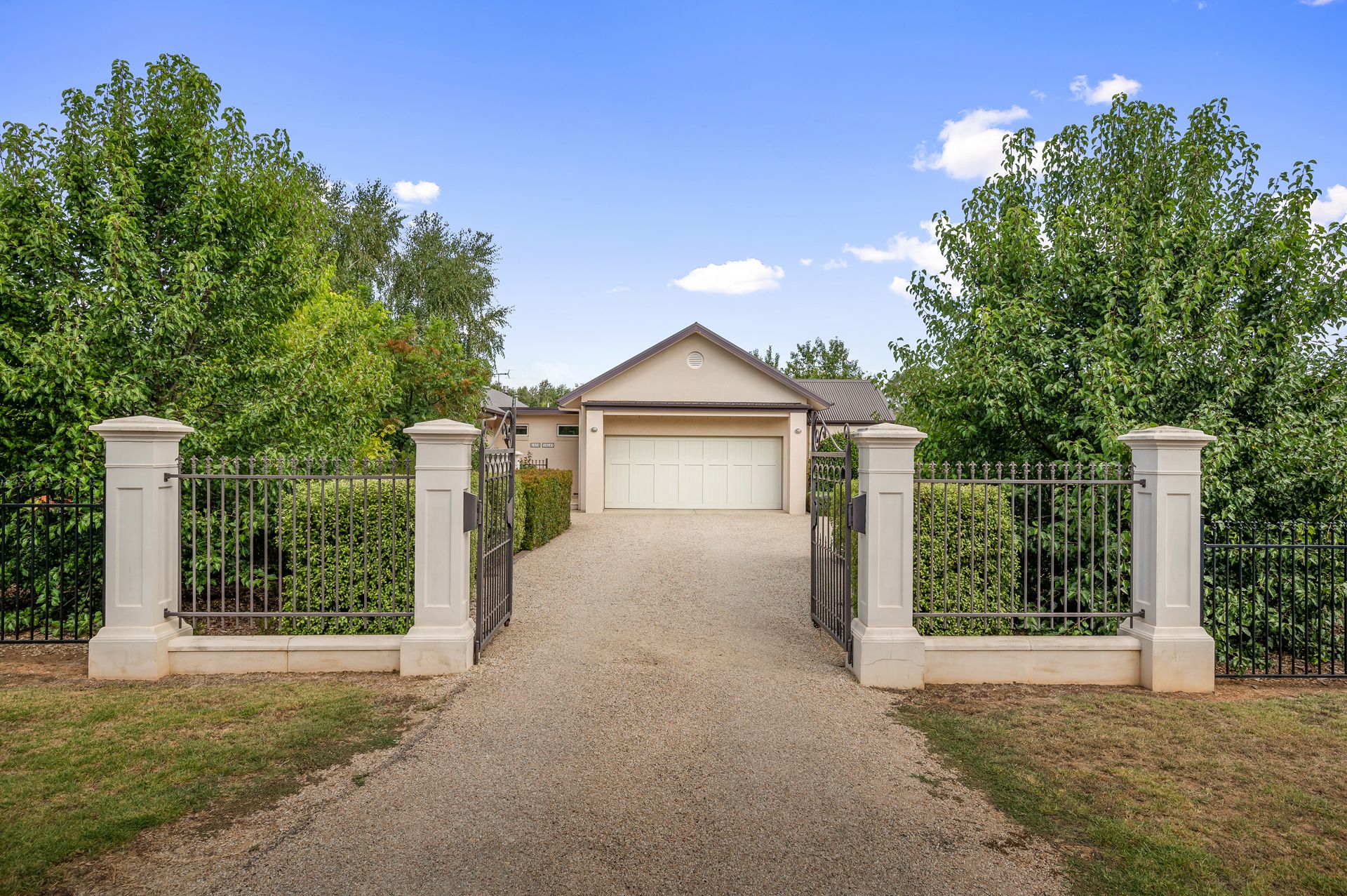 19 Firbank Drive, Waldara OBrien Real Estate