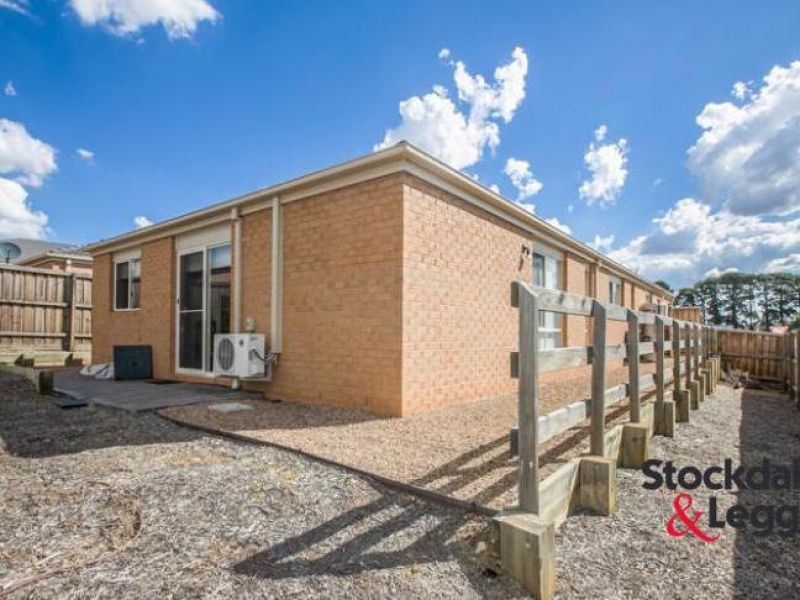 8 Grafton Street MERNDA, Mernda - Thumbnail 2
