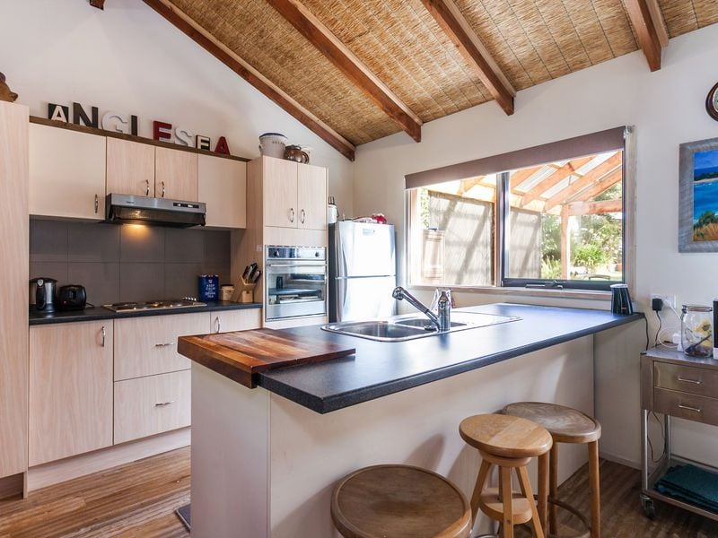 21 Fairway Drive, Anglesea - Thumbnail 5