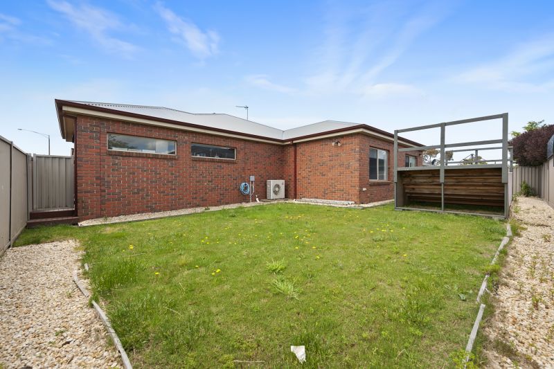 2 Creekstone Drive Alfredton VIC, Alfredton - Thumbnail 3