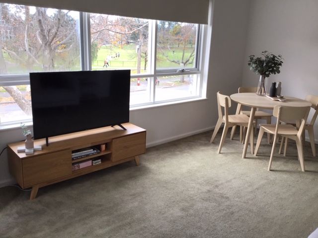 Spacious, light & bright