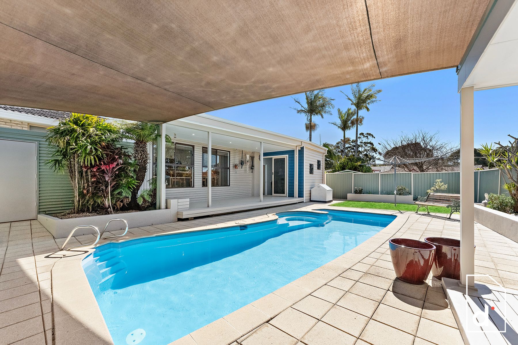 11 Narelle Crescent, Woonona NSW