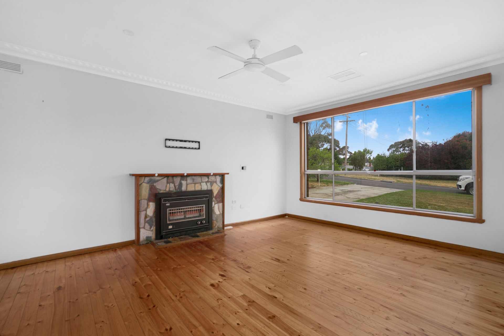 12 Warburton Street Beaufort VIC, Beaufort - Thumbnail 4