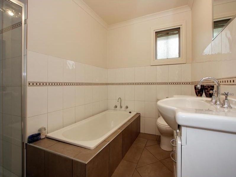 Beautifully Presented Family Home!