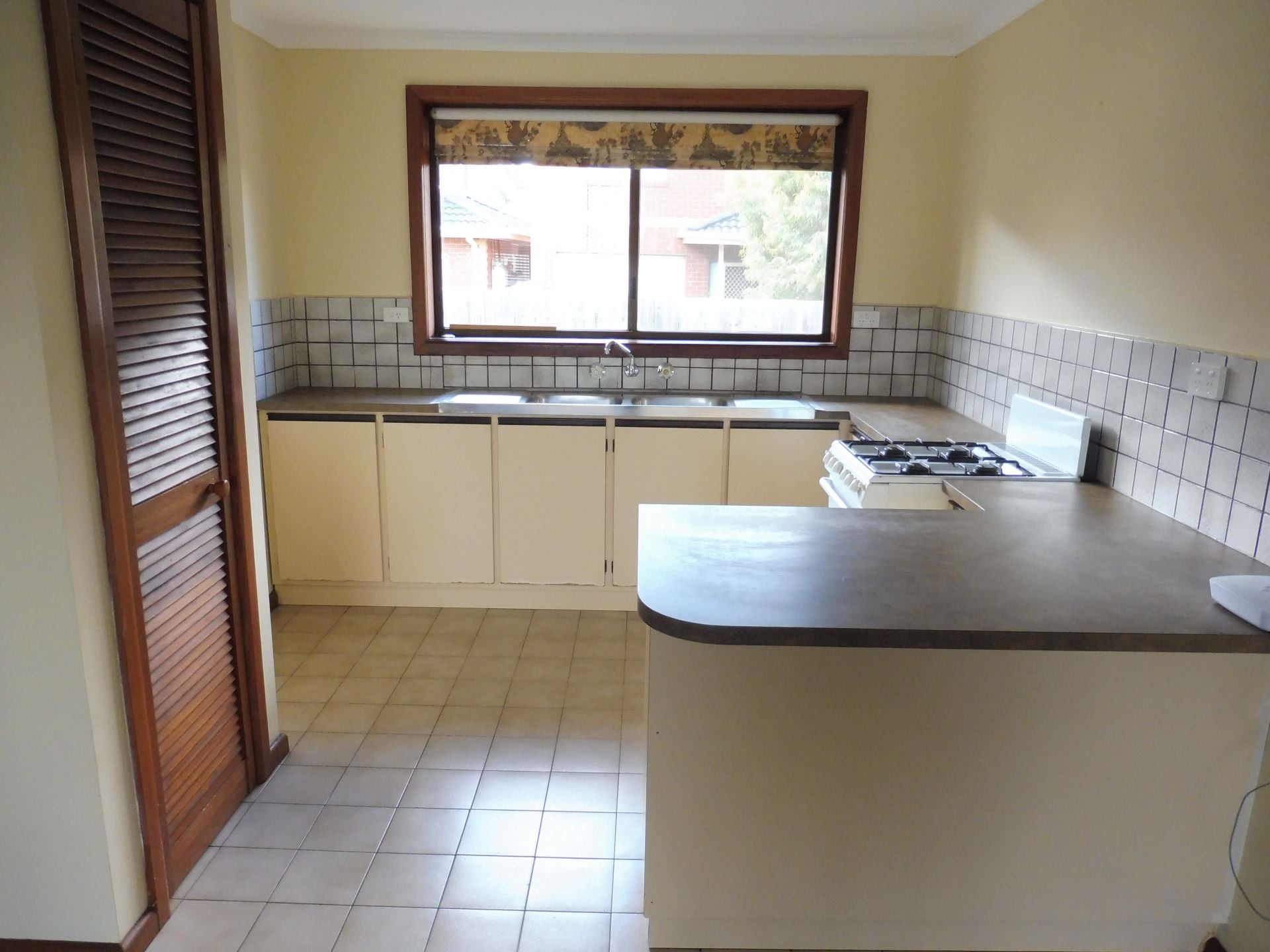 2 BEDROOM UNIT!