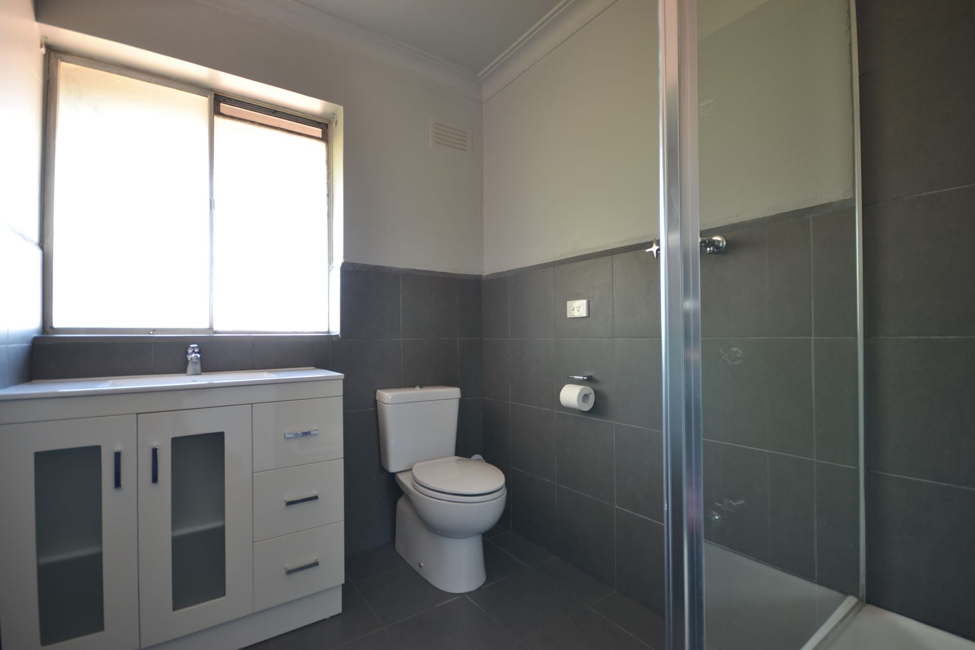 Renovated, Convenient and ready for you to move into now!
