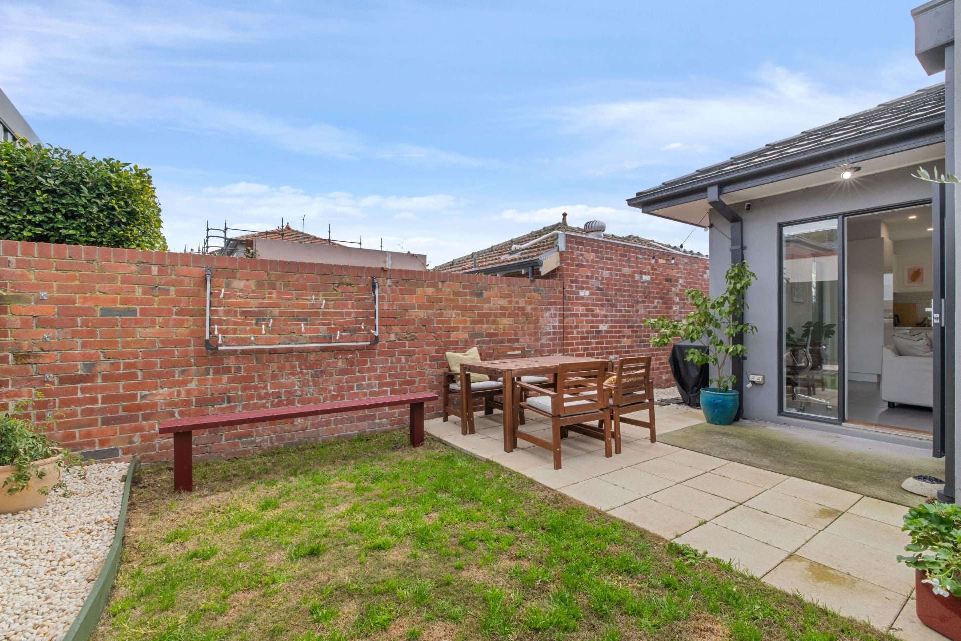 Modern Townhouse in Prime Reservoir Location