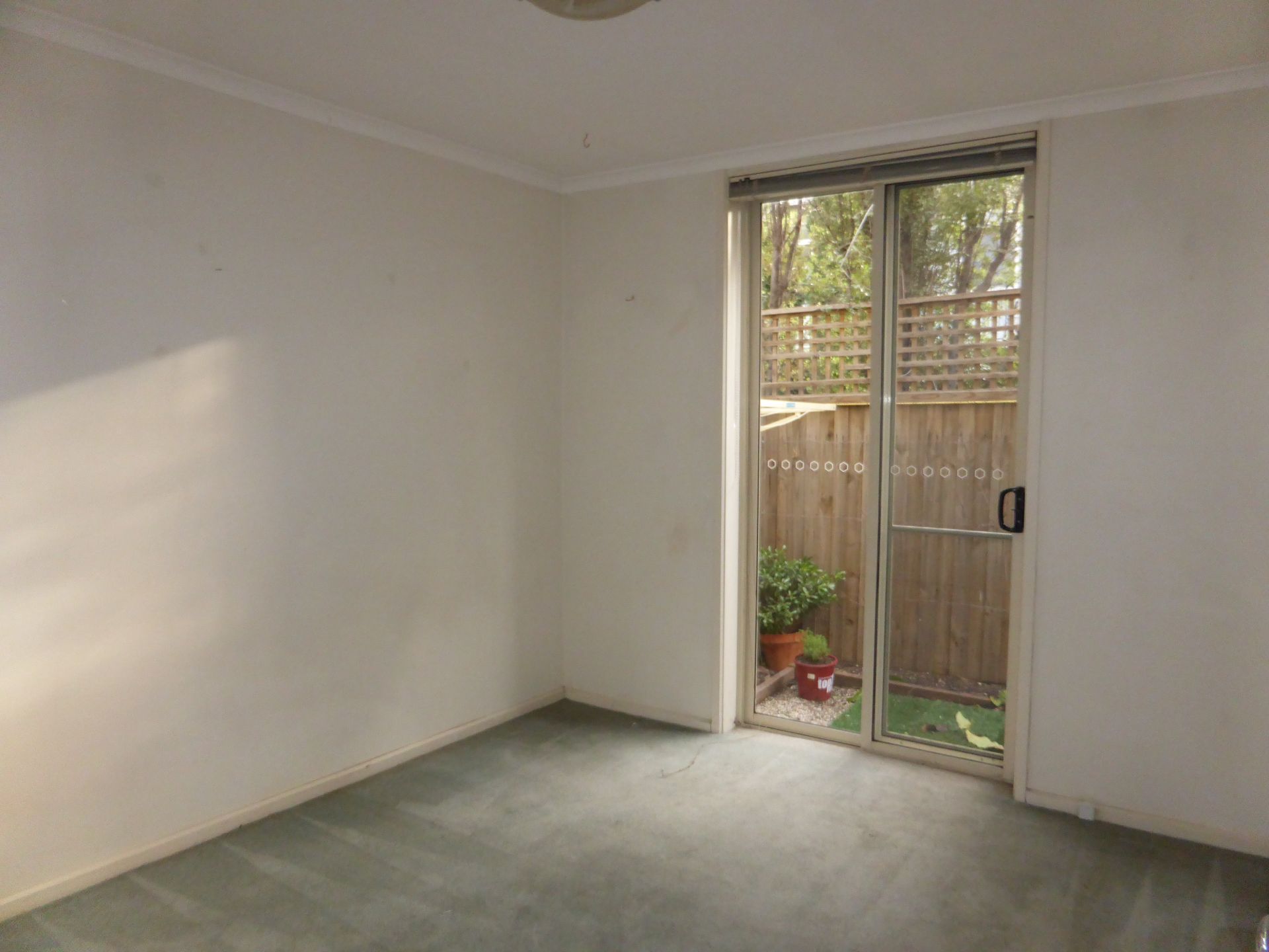Perfectly Positioned with a Courtyard!