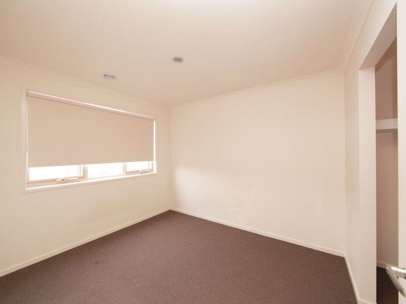 25 Dudley Street WALLAN, Wallan - Thumbnail 7