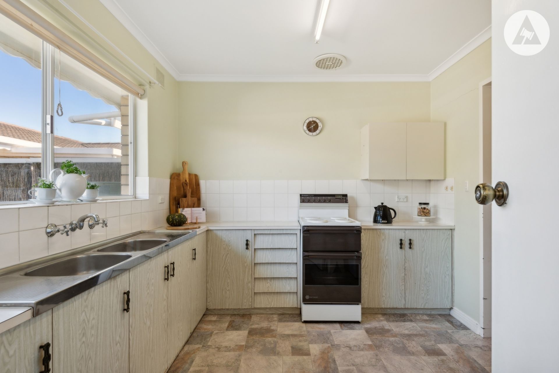1/35 Dunrobin Road, Hove - Thumbnail 8