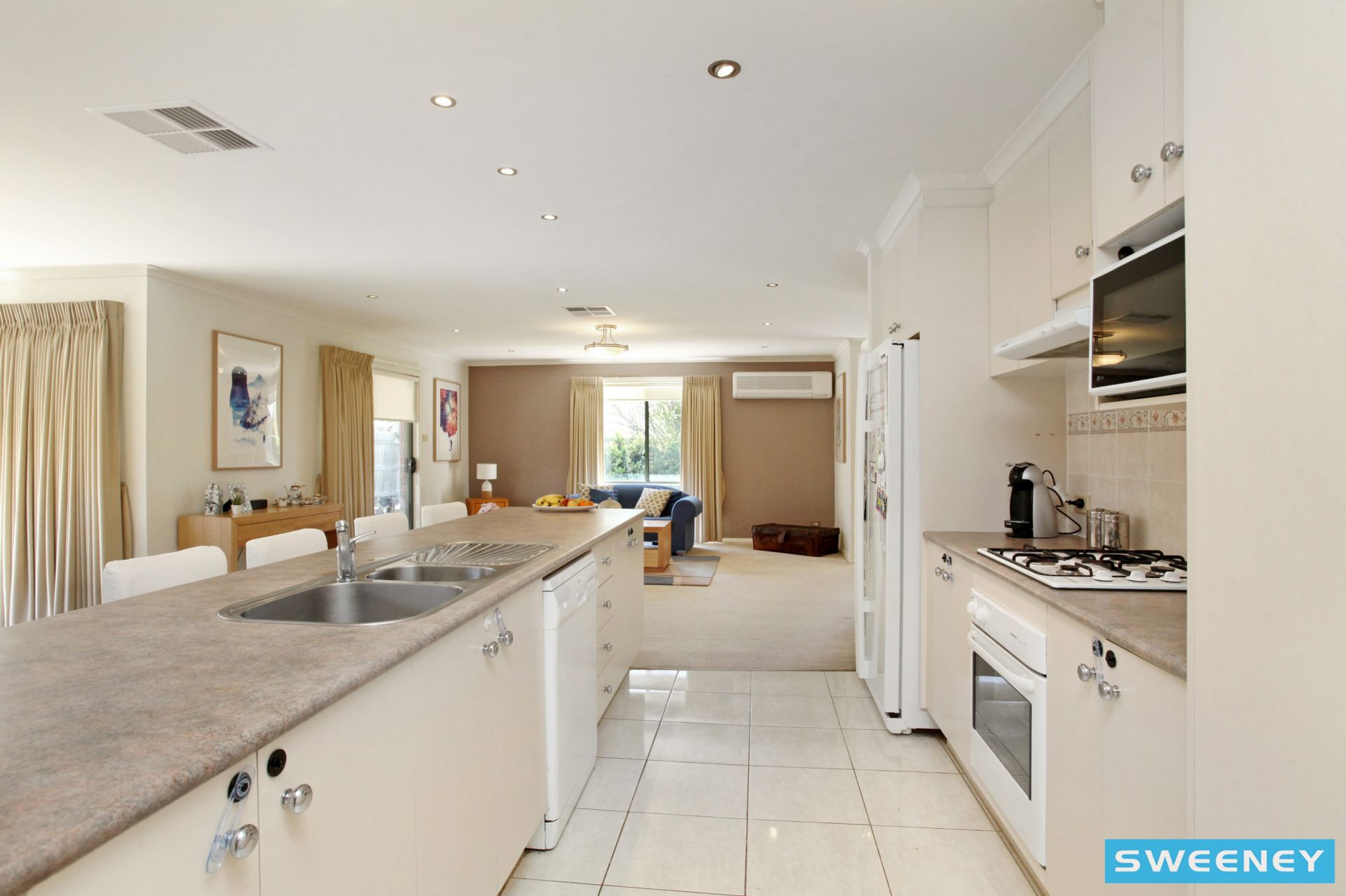 26 Graman Way, Taylors Hill - Thumbnail 7
