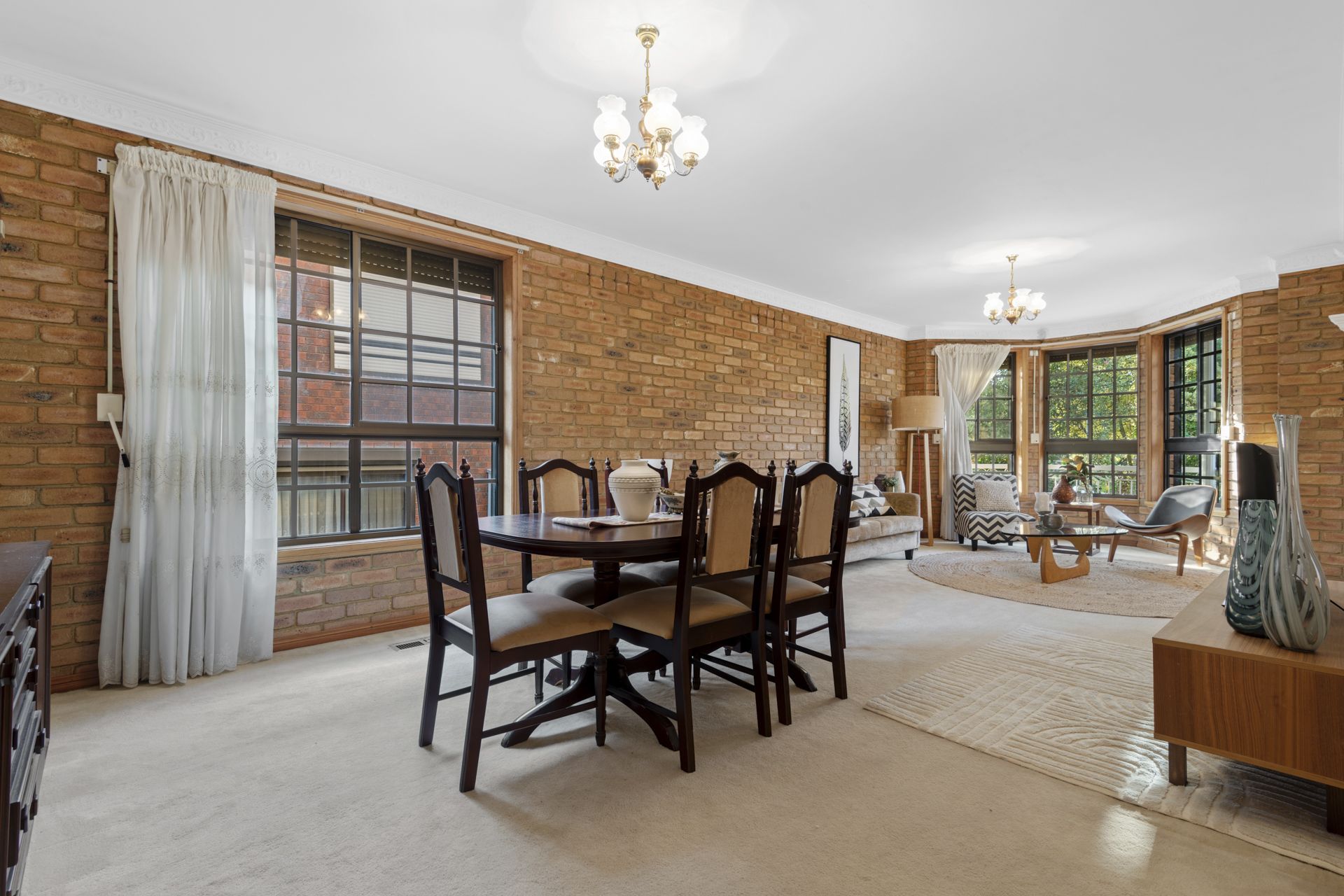 GOLDEN OPPORTUNITY ON GOLDSMITH