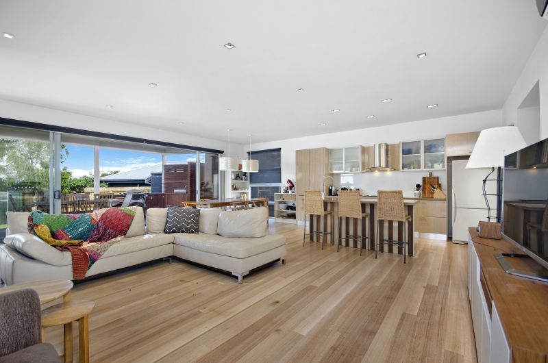 19 Thomson Drive Barwon Heads VIC, Barwon Heads - Thumbnail 2